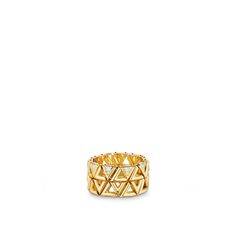 The lv volt ring is crafted from 18-karat yellow gold and set with sparkling diamonds. Its innovative design stacks the two letters up into a mesh that is as supple as fabric. It is part of the lv volt collection, a tribute to the energy of the lv initials, whose pieces can be mixed and matched to create a unique look. Louis Vuitton Ring, Louis Vuitton Store, Louis Vuitton Official Website, Louis Vuitton Jewelry, Airport Fashion, Designer Fashion Jewelry, Diamonds And Gold, Minimal Style, Fine Jewelry Designers