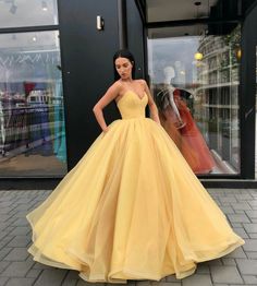 Yellow Ball Gown, Princess Prom Dresses, Prom Dresses Yellow, Floor Length Prom Dresses, Sweetheart Prom Dress, Prom Dresses Sleeveless, Tulle Ball Gown, Gown Prom, فستان سهرة