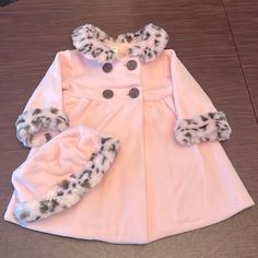 Pink Fleece Coat And Matching Hat Set Faux Fur Trim Great Condition Hat Never Worn Machine Washable Pet And Smoke Free Environment Fur Trim Coat, Pink Fleece, Pink Fur, Fleece Coat, Girl Coat, Girl Stuff, Inspired Fashion, Future Baby, Kids Jacket