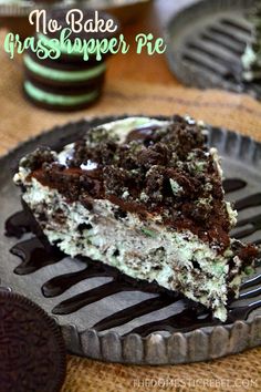 no bake grasshopper pie on a plate with oreo cookies