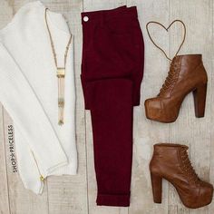 Pantalón vino                                                                                                                                                                                 Más Cute Winter Outfits, Mode Inspiration, Leggings Shop, Outfits With Leggings