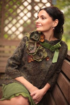 Pattern for seemless felted Сoat Spring in Paris by IrenaLevkovich Spring In Paris, Paris Green, Felt Fashion, Mode Tips, Dress Art, Altered Couture, Skirt Maxi, Vogue Fashion, Fashion 2018