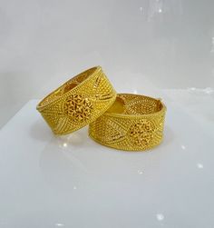 41.13 grams small 41.22 grams small Classic Bangle Bracelet With Intricate Design, Elegant Bracelets For Festivals Gift, Elegant Bracelets For Festivals And Gifts, Elegant Festival Bracelets As Gift, Classic Jewelry For Festivals And Gifts, Traditional Bangle Wristband As Gift, Yellow Bangle Bracelet For Anniversary, Yellow Gold Bracelet With Intricate Design Gift, Yellow Intricate Design Bracelets For Wedding