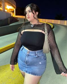 2014 Tumblr Aesthetic Plus Size, Club Fits Plus Size, Club Outfit Midsize, Mid Size Night Out Outfit, Plus Size Club Outfits Night Out Summer, Casual Clubbing Outfits Plus Size, Plus Size Concert Outfit Night Summer, Plus Size Party Outfit Club, Concert Looks Plus Size