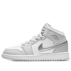 (GS) Air Jordan 1 Retro Mid 'Grey Fog' 555112-012 (AJ1/SNKR/Women's) Tenis Nike Jordan, Air Jordan 1 Retro Mid, Jordan 1 Retro Mid, Grey Jordans, Tenis Nike, Air Jordan 1 Mid, Air Jordan 1 Retro, Jordan 1 Mid, Jordan 1 Retro