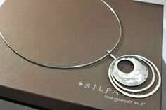 "Silpada sterling silver three ring pendant on a sterling silver necklace. It is 17\" long with a lobster clasp. Box is not included." Three Rings, Dope Jewelry, Funky Jewelry, Circle Pendant, Jewellery Boxes, Vintage Necklace, Matching Earrings, Cute Jewelry, Sterling Silver Necklaces