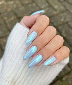 January Nails Blue And White, Powder Blue Winter Nails, Blue Chrome Nails With Snowflakes, Snowy Blue Nails, Ice Blue Winter Nails, Elsa Inspired Nails, Frozen Nails Acrylic, Icy Blue Nail Designs, End Of January Nails