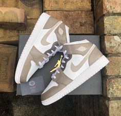 The perfect gift for friends, family, that special someone, or yourself ✨ - Exactly as shown in the pictures. - Brand New & Authentic. 💯  - Hand Painted with attention to detail. 👨‍🎨  - Waterproof and Flexible. ❤️  - Unisex model. Please refer to the Size Chart. - Free Worldwide Shipping. ✈︎ Brown Air Jordan 1, Brown Jordan 1, Custom Jordan 1, Blue Air Jordan 1, Shoe Artwork, Custom Jordan, Custom Air Jordan 1, Jordan 1 Mids, Custom Jordans