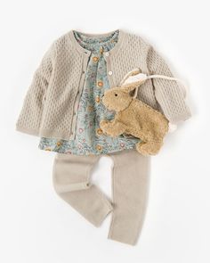 SENGER オーガニックコットン ぬいぐるみポーチ 茶うさぎ Luxury Baby Fashion, Sara Fashion, Rabbit White, Bookmarks Kids, Luxury Baby, Little Outfits, Future Baby, Baby Wearing