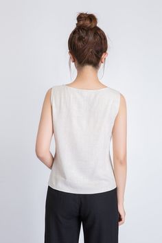 "It's called EveryWear because you can wear this linen tank top... well, everywhere. And we mean everywhere. At the office, happy hour, first dates, second dates, picnics, parties, BBQs, running errands, running 5Ks. You get the idea. DETAILS * 50% linen , 50% cotton blend * Scoop neckline * No zipper * Loose fit * Summer Tank top * Wash by hand or machine with cold water, Ironing after dry * Size Guide https://www.etsy.com/listing/722950722 * SIZE CHART https://www.etsy.com/listing/736810337 * Beige Sleeveless Linen Top, Beige Linen Tank Top For Summer, Beige Linen Sleeveless Blouse, Beige Ramie Summer Top, Beige Ramie Top For Summer, Summer Beige Ramie Tops, Long Linen Pants, Long Wool Skirt, Summer Linen Pants