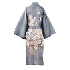 The mulberry silk kimono print robe is, soft color, soft and comfortable, and silky skin-friendly, the combination of pure mulberry silk material and exquisite digital inkjet printing is more elegant and luxurious.● Sexy V-neck, showing the soft line of the neck and modifying the face.● The loose three-quarter sleeves are comfortable and easy for the wrist to move freely.● The waist tie design breaks mediocrity, improves the waistline, and shows the perfect proportion.● Inner ties design, Inner Elegant Summer Robe For Relaxation, Elegant Wrap Kimono For Home, Elegant Wrap Robe For Relaxation, Silk Home Kimono With Kimono Sleeves, Elegant Kimono With Kimono Sleeves For Home, Elegant Summer Relaxation Kimono, Spring Silk Kimono For Loungewear, Silk Kimono For Spring Loungewear, Elegant Spring Kimono For Home