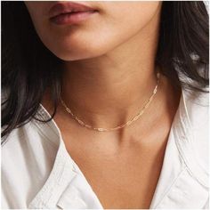 *Dainty Choker Necklace - This Gold Plated Necklace Is Simple, Minimalist, Designed With Paperclip Necklace.That Super Cool Lariat Necklace Adds A Subtle Trendy Statement Er' Day. *Super Versatile Piece C This Dainty Gold Necklace Looks Great On It Is Own Or Layers Nicely With Your Other Necklaces. *14k Gold Plated Necklace-Our Choker Necklace Is Plated With 14k Real Gold, Which Makes It Stands Out Among All Other Plain Necklaces. The Used Material Is Stainless Steel Durable And Strong Weld Chai Kalung Choker, Gold Paperclip Necklace, Dainty Choker Necklace, Paperclip Necklace, Dainty Choker, Chunky Chain Necklaces, Stainless Steel Chain Necklace, Classic Necklace, Trendy Necklaces