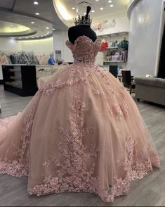 Pink Lace Long Prom Dresses For Black girls For Women Sleeping Beauty Sweet 16 Dress, Quinceanera Dresses For Brown Skin, Quince Light Pink Dresses, Quncie Dresses Pink, Pink White And Gold Quinceanera Dress, Quince Ideas Themes Pink, Pink Quinceanera Theme Dresses, Long Pink Birthday Dress, Quince Dresses Colors