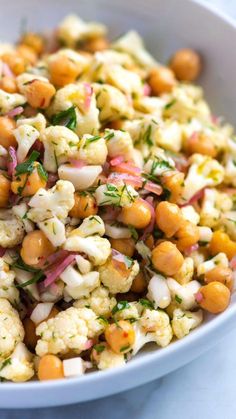 Herby Cauliflower Salad with Chickpeas Cauliflower Recipes Salads, Chana Paneer Recipe, Raw Chickpea Recipes, Raw Cauliflower Recipes, Chick Peas Salad Recipes, Cauliflower Recipes Salad, Chickpea Recipes Salad, Cauliflower Healthy Recipes, Cauliflower Salad Recipes