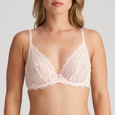 Love romantic lace? This plunge bra has a flirty froth of lace at the cups and back. The gossamer-light fabric makes this bra feel like a second skin. Pearly Pink or pastel pink is a timeless color that suits any skin tone or outfit. Romantic Lace, Bra Types, Plunge Bra, Bra Shop, Pink Shorts, Shop Swimwear, Bra Lingerie, Second Skin, Pastel Pink