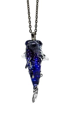 PRICES MAY VARY. Handmade Whale Shark Art Glass Blown Ocean Animal Glass Pendant Necklace Jewelry - Model Y2017 Special design with handmade & handpainted work. Also was made with high quality glass and outstanding detail as you can see in picture. The items are not come from china. All of them are made by artisan of Thailand. Design in "The Ocean Animal Theme". The glass whale shark pendant has painted the white dot with blue color to make the pendant look lively and vivid which get inspire fro Blue Whale Shark, Whale Shark Art, Shark Pendant, Shark Art, Whale Shark, Fashion Jewelry Sets, Glass Pendant Necklace, Blue Whale, Funky Jewelry