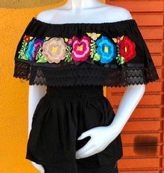 Mexican blouse, peasant blouse, handmade blouse, embroidered black blouse, off-the-shoulder blouse ideal for a Mexican party Handmade blouse Machine embroidered blouse 100% cotton blanket fabric, one size fits the person either (S-M-L- XL ) Black Embroidered Summer Blouse, Spring Embroidered Black Peasant Top, Traditional Black Summer Tops, Black Embroidered Top For Summer Festival, Black Bohemian Tops For Festivals, Black Peasant Blouse With Floral Embroidery, Black Fitted Bohemian Embroidered Top, Fitted Black Bohemian Embroidered Top, Fitted Black Peasant Top For Spring