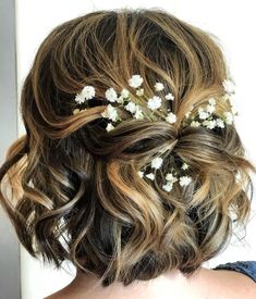 Bridal Bob Hairstyles Veils, Short Wavy Wedding Hair, Short Hair For Wedding, Hair For Wedding, Wedding Hairstyles For Short Hair, Cute Wedding Hairstyles, Short Bridal Hair, Bob Wedding Hairstyles, Short Hair Bride