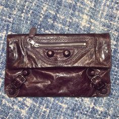 New Never Worn Excellent Condition Dust Bag Mirror Attached Red Balenciaga, Balenciaga Clutch, Bags Balenciaga, Bag Mirror, Balenciaga Leather, Studded Clutch, Envelope Clutch Bag, Black Leather Clutch, Balenciaga Black