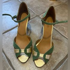 Never Worn, Heel 3inch! Beautiful In Real Go Green, Green And Gold, Shoes Women Heels, New Color, Shoes Heels, Women Shoes, Heels, Green, 10 Things