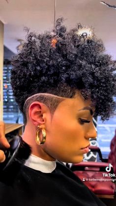 Tapered Fro, Girl Mohawk, Mohawk Styles, Curly Fro, Natural Afro