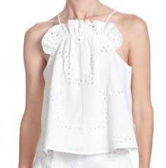 Summer ruffle tank in white. Shell Applique, White Fits, Cashmere Accessories, Sun With Sunglasses, Blue Fits, Cashmere Turtleneck, Weekend Style, Short Mini Dress, White Eyelet