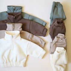 Winter Baby Outfits, Neutral Baby Outfits, Baby Winter Outfits, Baby Hoodies, Neutral Clothing, Neutral Baby Clothes, Baby Necessities