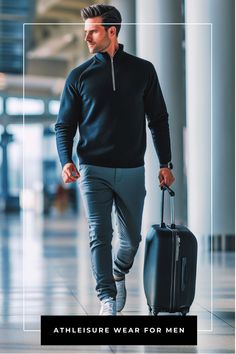 See how athleisure wear can elevate your travel outfit. Ideal for business travel and daily commutes, offering style and functionality. Airport Men’s Style, Men Lululemon Outfit, Airport Outfit Men Travel Style, Mens Lululemon Outfit, Men Athleisure Outfits, Comfy Travel Outfit Long Flights, Airport Outfit Men