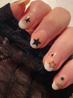 Fairy Grunge Nails, Star Nails Pink, Short Emo Nails, Star Gel Nails, Sarcastic One Liners, Uñas Aesthetic, Star Nail Designs, Fall Nail Ideas, Star Nail