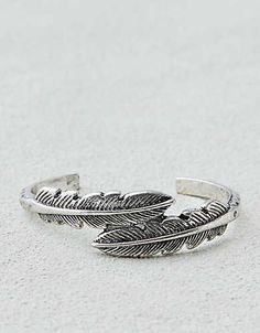 AEO Silver Leaf Cuff Bracelet Silver Cuff Bangle, Jewelry Hair Accessories, Bracelets Silver, Bangle Silver, Power Ring, Leaf Jewelry, Mens Outfitters, Silver Cuff Bracelet, Cuff Bangles