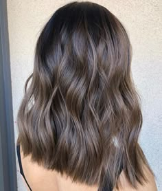 Mushroom Brown Hair Color, Mousy Brown Hair, Mushroom Brown Hair, Brown Hair Color Ideas, Mushroom Brown, Dark Brunette Hair