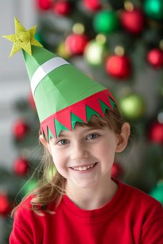 Looking for Construction Paper Christmas Crafts? These simple and creative ideas will help you create lasting memories with your loved ones this holiday season! Reindeer Headband