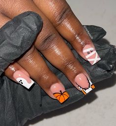 Cute Nails Acrylic Halloween Short, Cute Short Nail Sets Halloween, Short Squared Fall Acrylic Nails, Short Halloween Set, Mitch Match Nail Designs, Shorties Nails Halloween, Fall Nails Acrylic Short Square, Halloween French Tip Nails Short, Fall Sets Nails Short