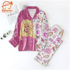 Dolly Parton Merry Christmas Gifts Fans Music Pajamas Set A pajamas set typically consists of a coordinated outfit designed for comfort and relaxation during sleep or lounging at home. It often includes a top and bottom, such as a long-sleeve shirt and matching pants, or a short-sleeve shirt paired with shorts. The materials used are usually soft and breathable, like cotton, flannel, or modal, to ensure a cozy and restful night’s sleep. Pajama sets may come in various patterns and colors, In Dolly We Trust, Holly Dolly, Xmas Pajamas, Pyjama Satin, Country Singer, Christmas Party Gift, Women Pajamas, Look Into My Eyes, Pajamas Gift