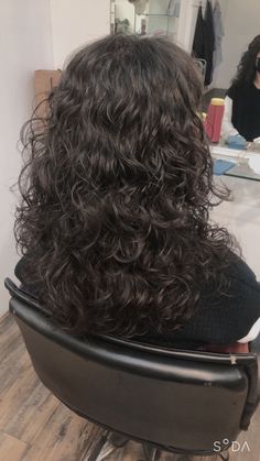 Loose Perm Women, Shoulder Length Hair Perm, Perm Black Hair, Perm Hair Women, Loose Wavy Perm, Large Curl Perm, Cute Perms, Lose Perm, Multi Textured Perm