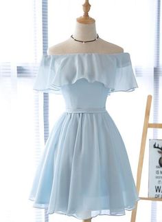 Simple Short Bridesmaid Dresses, डिजाइनर कपड़े, Simple Homecoming Dresses, Long Formal Gowns, Blue Party Dress, Off Shoulder Fashion, Short Homecoming Dress, Cute Prom Dresses, Short Prom Dress