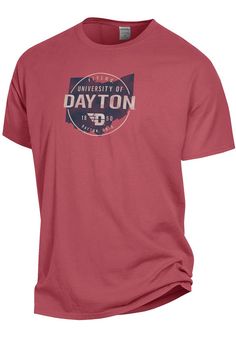 Show off your team pride in this Dayton Flyers Red Comfort Wash Short Sleeve T Shirt! This Dayton Short Sleeve Tee features a screen print of "Dayton" and Flyers logo beneath and State of Ohio graphic on center chest. Make sure everyone knows you root for the Flyers with this Red Dayton T Shirt. Go Flyers!! Red Graphic Print T-shirt For Sports Events, University Red Cotton T-shirt For Sports Events, University Red T-shirt For Sports Season, University Red Cotton T-shirt With Team Name, University Red Pre-shrunk Collegiate T-shirt, Red Sports Fan T-shirt With Graphic Print, University Red Cotton T-shirt With Team Logo, University Red Cotton T-shirt For Fans, Cheap University Red T-shirt For Sports Season