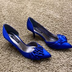 Nina Sz 8 1/2 M Royal Blue Satin Bow Pumps - New - Never Worn Bow Pumps, Satin Pumps, Blue Satin, Royal Blue, Shoes Women Heels, Shoes Heels, Satin, Pumps, Women Shoes