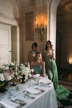 bridal party Parisian Dinner Party, Chic Bridal Party, Party In Paris, Parisian Wedding, Paris Party, Modern Couple