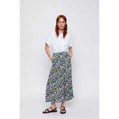 Brand New, Never Worn! Brand: Zara Size: M Color: Multi, Floral Style: Pants/Shorts But Kinda Looks Like A Skirt When Worn. Size Zip. Front Pleats. Pockets Make An Offer :) Bermuda Pants, A Skirt, Style Pants, Floral Pants, Zara Pants, Floral Style, Short Pants, Pant Jumpsuit, Pants For Women