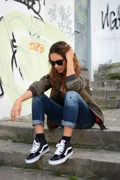 stellawantstodie: sK8 -Hi Vans Outfit Girls, Vans Sk8 Hi Outfit, High Top Vans Outfit, Sk8 Hi Outfit, Black High Top Vans, Hi Top Vans, Vans Outfits