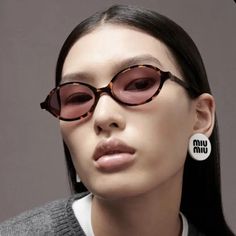 100% New Authentic Eyewear With Full Package Brand: Miu Miu Model: Miu Miu Mu 04zs Vau50d Condition: New With Full Package Frame Color: Havana Lens Color: Pink Frame Material: Acetate Lens Socket: 50 Mm Bridge Width: 18 Mm Temple Length: 140 Mm Made In Italy Item Included: Authentic Eyewear, Certificate Of Authentic, Cleaning Cloth, Case, Box, Bag. Pink Feminine Sunglasses, Trendy Miu Miu Sunglasses For Summer, Miu Miu Tinted Sunglasses, Miu Miu Casual Sunglasses With Gradient Lenses, Casual Miu Miu Sunglasses With Gradient Lenses, Pink Miu Miu, Miu Miu Glasses, Red Eyeglasses, Unique Glasses