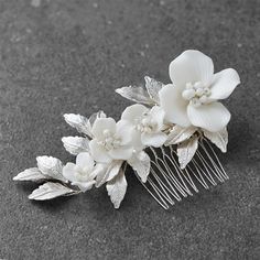 Wedding Hair Comb with Off-White Flowers and Crystals Beaded Edge Veil, Floral Bridal Comb, Winter Wedding Accessories, Flowers And Crystals, Beaded Wedding Veils, High Hair, Floral Hair Combs, Wedding Veil Accessories, Bridesmaid Pearls