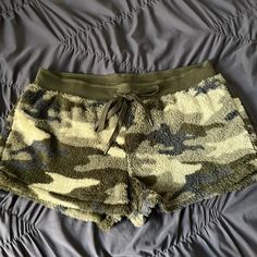 Nwot Pj Salvage Shorts Never Worn Before (Took The Tag Off Before Trying On & They Were Wrong Size) In Perfect Condition! Very Comfy & Cozy Shorts, Perfect For Lounging & Pajamas Send Me An Offer! Fitted Cheap Pajama Shorts, Pajamas Summer, Fluffy Pajama Shorts, Pajama Shorts With Built-in Shorts For Lounging, Green Pajama Shorts, Fuzzy Pajama Shorts, Fuzzy Shorts, Pj Salvage Pajamas, Pajamas Aesthetic