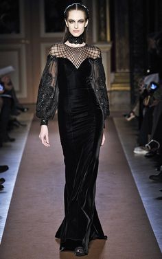 Gothic Fashion Show, Gothic Fashion Runway, Old Gothic Fashion, Haute Goth, Gothic Couture, Andrew Gn, Witch Fashion, Charm School, Dark Fashion