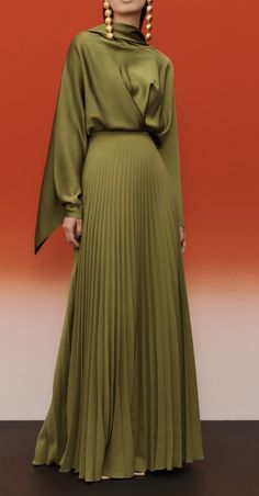 Modest Engagement Dresses, Bakra Eid, Hijab Dress Party, Modest Dresses Fashion, Eid Outfit, Engagement Parties, Modest Dresses Casual, Elegant Dresses Classy