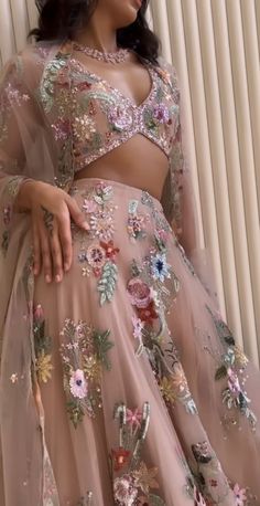 #indian #indianbride #wedding #lehenga #treditional #elegant #trendy Things To Buy At Costco, Indian Bridesmaid Dresses, Simple Lehenga, Trendy Outfits Indian, Indian Outfits Lehenga, Lehenga Designs Simple, Indian Bride Outfits, Fancy Sarees Party Wear, Traditional Indian Dress