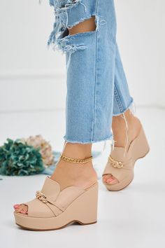 Fancy Sandals, Shoes World, Arte Popular, Summer 2024, Mule, True Love, Wedge Sandals, Beauty Makeup