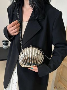 Bird in Bag - Elegant Acrylic Shell Purse with Chain for Women's Party Events Shell Purse, Shell Bag, Designer Shoulder Bag, Bag Elegant, Party Events, Coin Bag, Designer Shoulder Bags, Bird In Bag, Watch Necklace