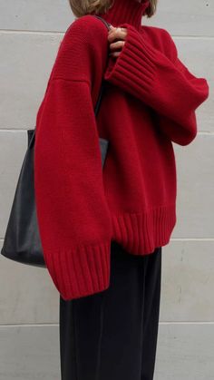 Red Sweater Winter Outfit, Black Dress With Sweater Outfit, Red Sweater Outfit Casual, Red Knit Sweater Outfit, Red Sweater Outfit Aesthetic, Red Outfits For Women, Red Sweater Outfit, Oversized Red Sweater, Winter Sweater Outfits